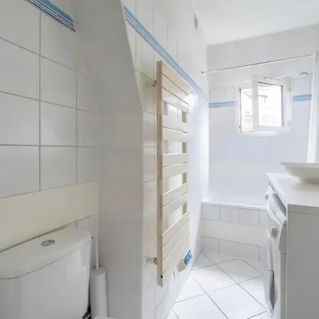 In Front Of Sacre Coeur - 2 Bedrooms In Last Floor Apartament Paryż