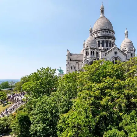In Front Of Sacre Coeur - 2 Bedrooms In Last Floor *